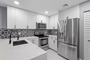 7125 Sportsman Dr, North Lauderdale, FL 33068 - Photo 4