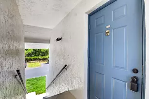 2975 SW 22nd Ave, Delray Beach, FL 33445 - Photo 2