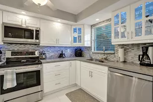 5860 NW 44th St, Lauderhill, FL 33319 - Photo 8