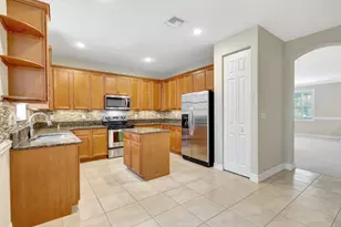 575 Dakota Dr, Jupiter, FL 33458 - Photo 12
