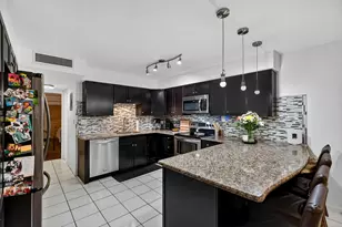 4011 N Meridian Ave, Miami Beach, FL 33140 - Photo 16