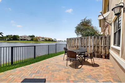 8437 Lakeview Trail, Parkland, FL 33076 - Photo 46