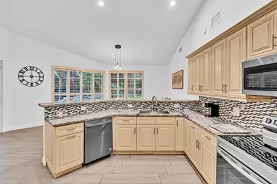 7816 Bridlington Drive, Boynton Beach, FL 33472 - Photo 8