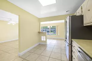 8633 NW 12th St, Plantation, FL 33322 - Photo 24