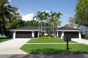 1169 Mulberry Pl, Wellington, FL 33414 - Photo 2