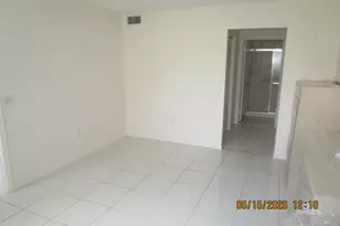 10217 NW 24th Pl, Sunrise, FL 33322 - Photo 8