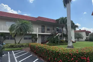 32 Abbey Ln, Delray Beach, FL 33446 - Photo 2