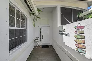 9543 Crescent View Dr N, Boynton Beach, FL 33437 - Photo 2