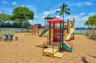 18813 Cloud Lake Cir, Boca Raton, FL 33496 - Photo 16