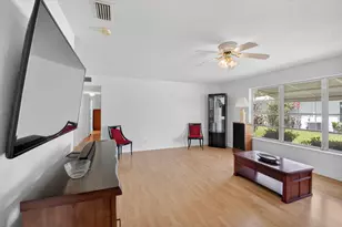 172 High Point Terrace W, Delray Beach, FL 33445 - Photo 2