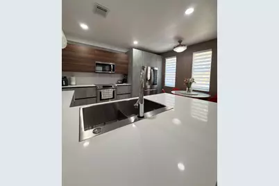 7407 NW 108th Path, Doral, FL 33178 - Photo 10