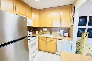 4038 Berkshire B, Deerfield Beach, FL 33442 - Photo 8