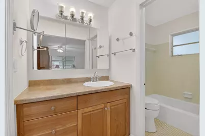 172 High Point Terrace W #D, Delray Beach, FL 33445 - Photo 18
