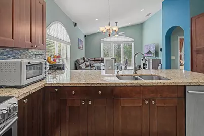 1755 NW 77th Avenue, Pembroke Pines, FL 33024 - Photo 14
