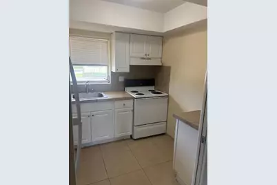 2511 W Barkley Dr Drive W #F, West Palm Beach, FL 33415 - Photo 4