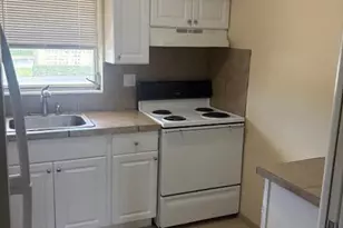 2511 W Barkley Dr Dr W, West Palm Beach, FL 33415 - Photo 4