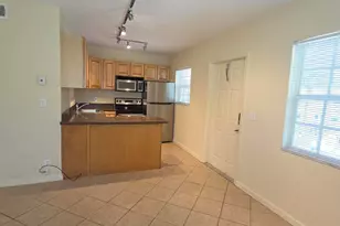 2660 NE 8th Ave, Wilton Manors, FL 33334 - Photo 8