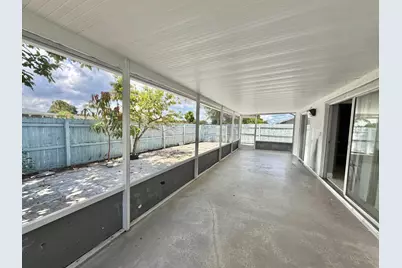 5072 Arbor Glen Circle, Lake Worth, FL 33463 - Photo 10