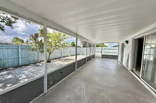 5072 Arbor Glen Cir, Lake Worth, FL 33463 - Photo 10