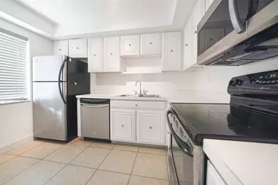 3050 Presidential Way #205, West Palm Beach, FL 33401 - Photo 6