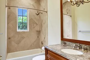 1212 E Lake Dr, Fort Lauderdale, FL 33316 - Photo 52