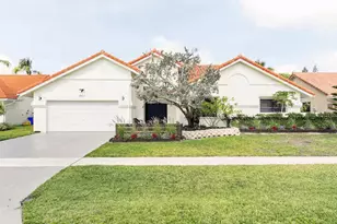 9823 NW Sun Pointe Dr NW, Boynton Beach, FL 33437 - Photo 2
