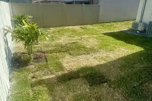 4300 W 10th Ct, Hialeah, FL 33012 - Photo 36