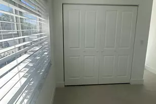 4300 W 10th Ct, Hialeah, FL 33012 - Photo 32
