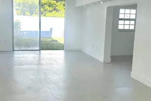 4300 W 10th Ct, Hialeah, FL 33012 - Photo 28