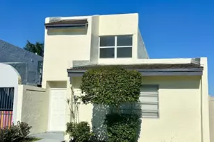 4300 W 10th Ct, Hialeah, FL 33012 - Photo 2