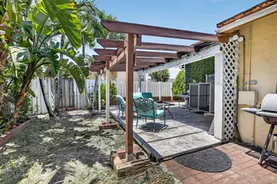 13970 Oaklawn Place, Davie, FL 33325 - Photo 40