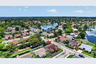 13970 Oaklawn Place, Davie, FL 33325 - Photo 46