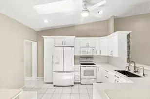 6099 Kings Gate Cir, Delray Beach, FL 33484 - Photo 4