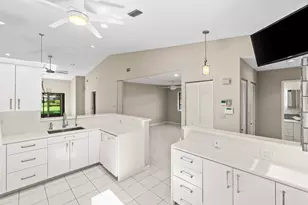 6099 Kings Gate Cir, Delray Beach, FL 33484 - Photo 6