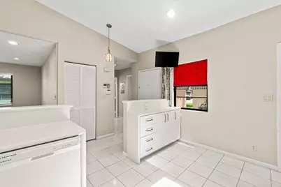 6099 Kings Gate Circle, Delray Beach, FL 33484 - Photo 8