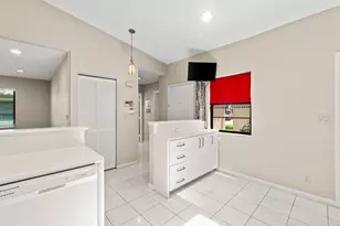 6099 Kings Gate Cir, Delray Beach, FL 33484 - Photo 8