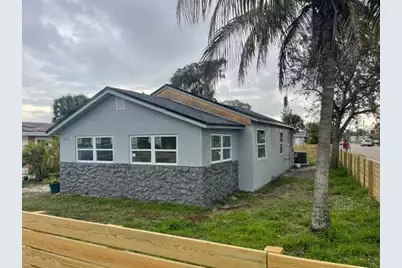 1617 Avenue E, Fort Pierce, FL 34950 - Photo 2