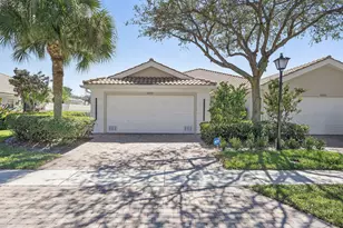 8210 St Johns Ct, Wellington, FL 33414 - Photo 10
