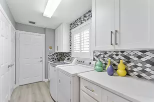 8210 St Johns Ct, Wellington, FL 33414 - Photo 18