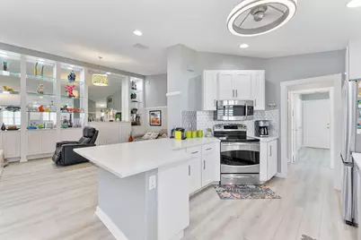 8210 Saint Johns Court, Wellington, FL 33414 - Photo 6