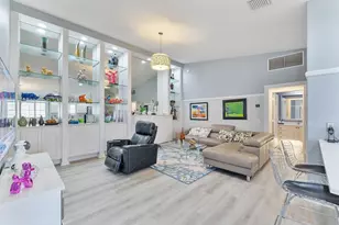 8210 St Johns Ct, Wellington, FL 33414 - Photo 4
