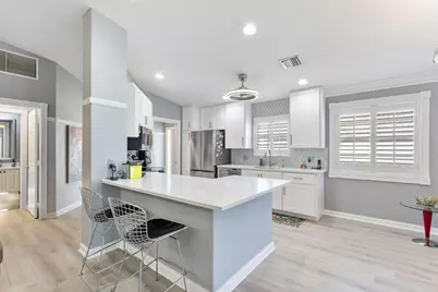 8210 Saint Johns Court, Wellington, FL 33414 - Photo 8
