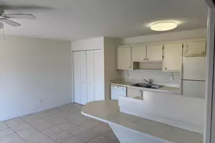 637 Executive Center Dr, West Palm Beach, FL 33401 - Photo 10