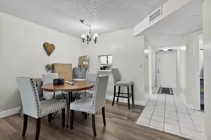 7820 S Colony Cir Circle, Tamarac, FL 33321 - Photo 14