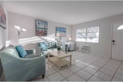 714 S Arnold Avenue #B Left Side, Lantana, FL 33462 - Photo 2