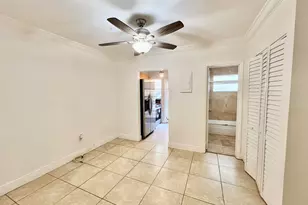 901 Meridian Ave, Miami Beach, FL 33139 - Photo 8