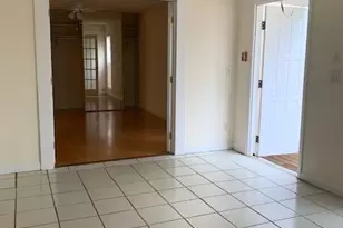 639 Executive Center Dr, West Palm Beach, FL 33401 - Photo 4