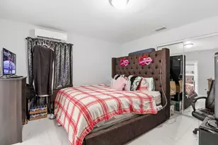 1152 Sunset Rd, West Palm Beach, FL 33406 - Photo 14