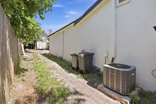 1152 Sunset Rd, West Palm Beach, FL 33406 - Photo 20