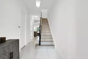 7113 Kensington Ct, Palm Beach Gardens, FL 33418 - Photo 4